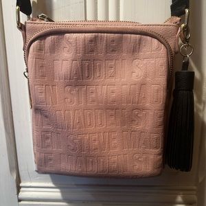 Steve Madden pale pink cross body. Like new